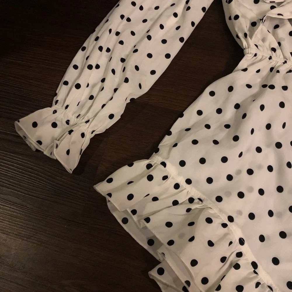 New Polka Dot Romper - Picture 3 of 4